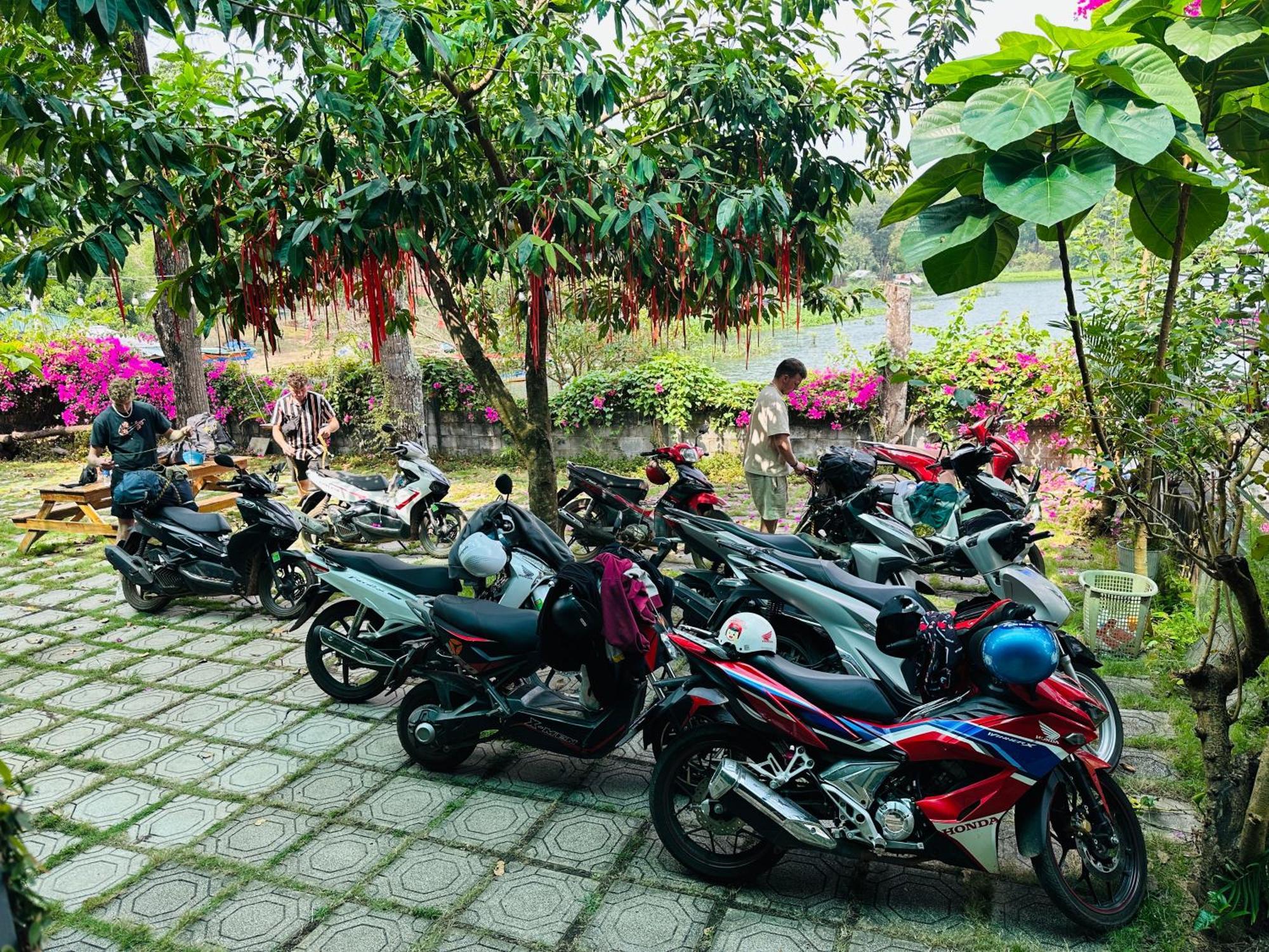 Ben Ho Homestay Xa Gia Tan Extérieur photo